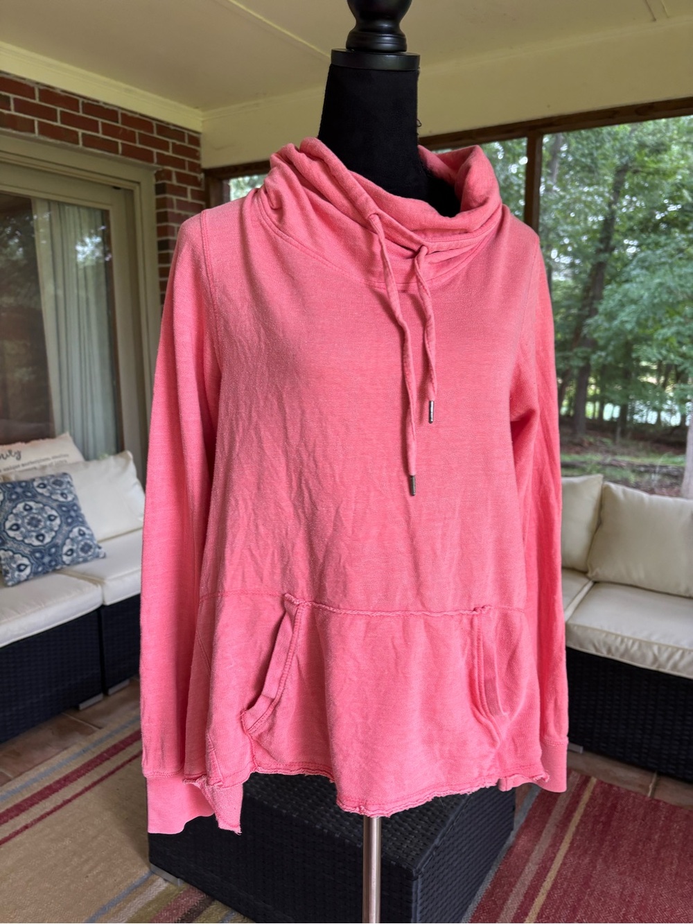 Nanette LePore peachy sweatshirt